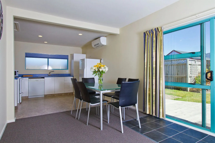 Kaikoura TOP 10 Holiday ParkOver view