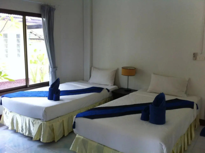 Moonwalk Lanta Resort