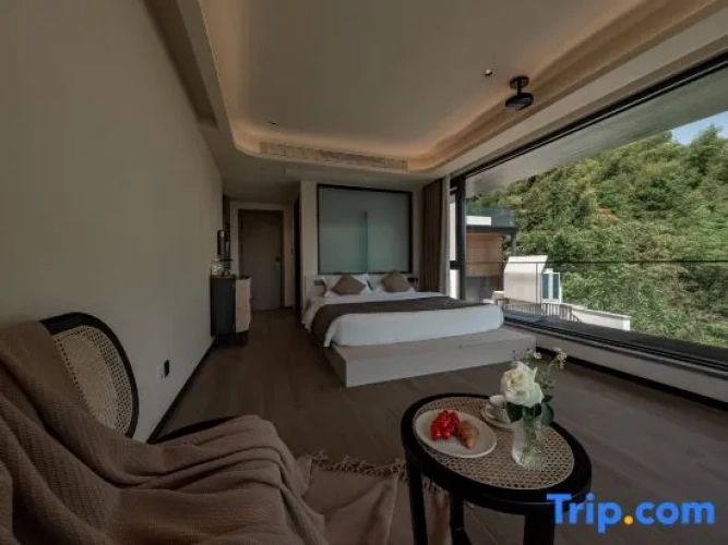5 Bedrooms Standard room