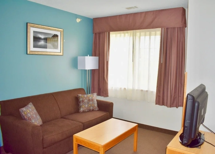 1 Bedroom Suite