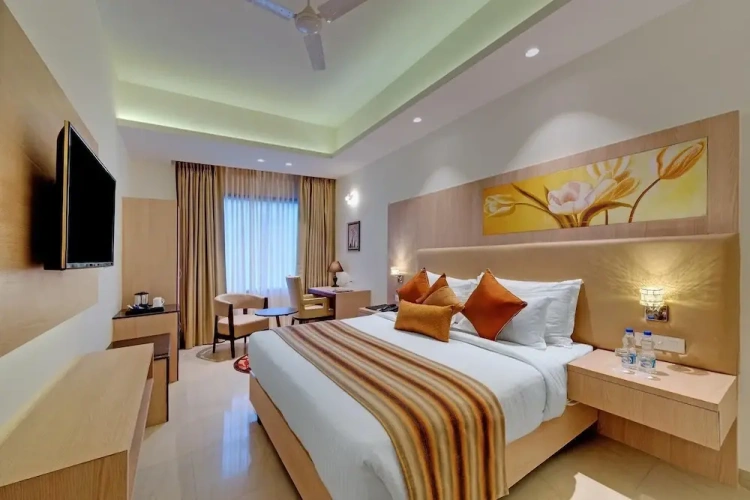 Standard Club room