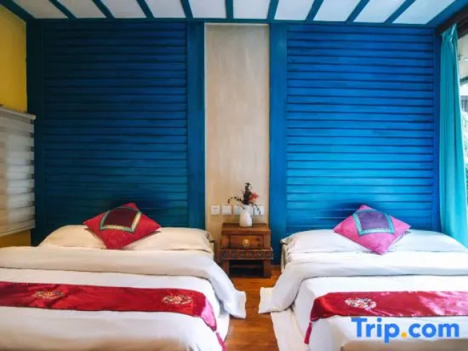 NAXI yage hotel