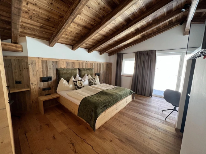 Penthouse in Wildkogel With Mountain Views