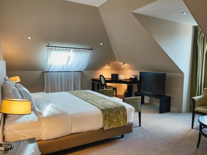 Junior Suite with view
