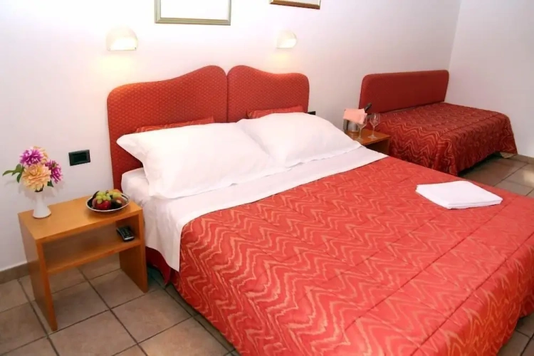 Classic Quadruple room