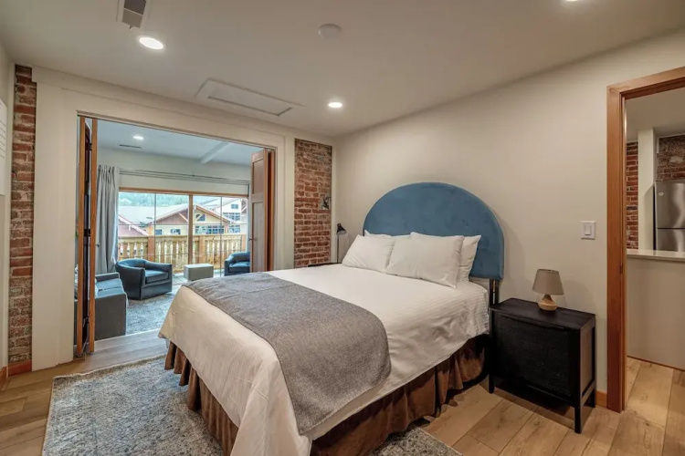 Bavarian Lodge Suites