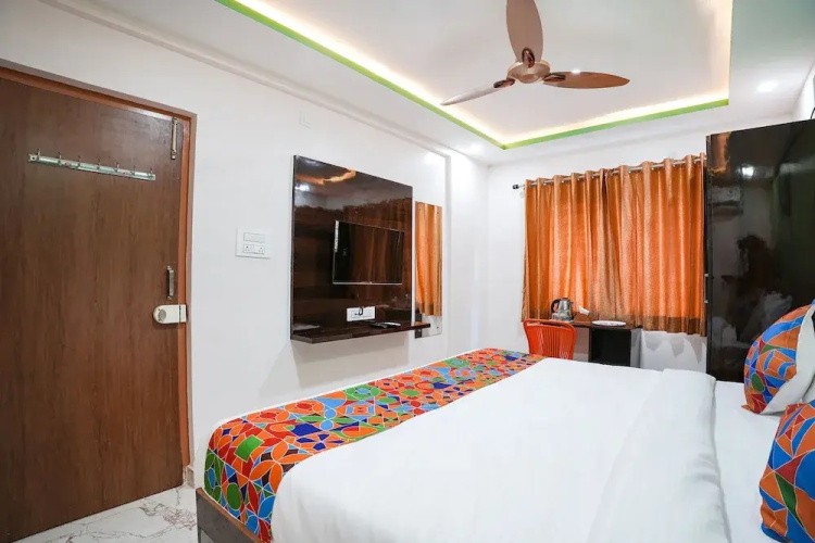 FabHotel A White Pearl Suites - Near Bangalore Airport