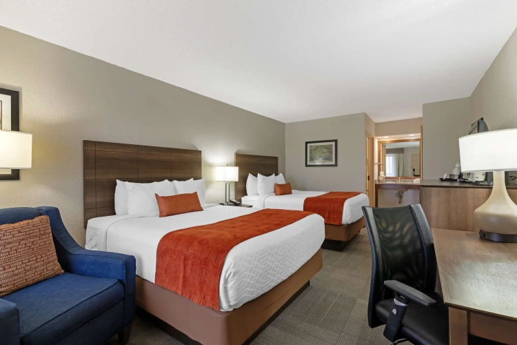 Standard Quadruple room