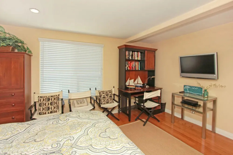 406 E Ocean Front B 68132 by RedAwning