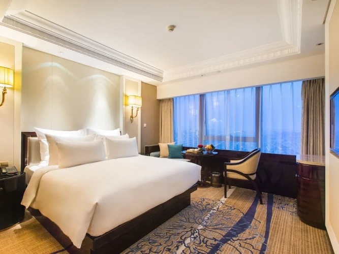 Standard Double room with city view