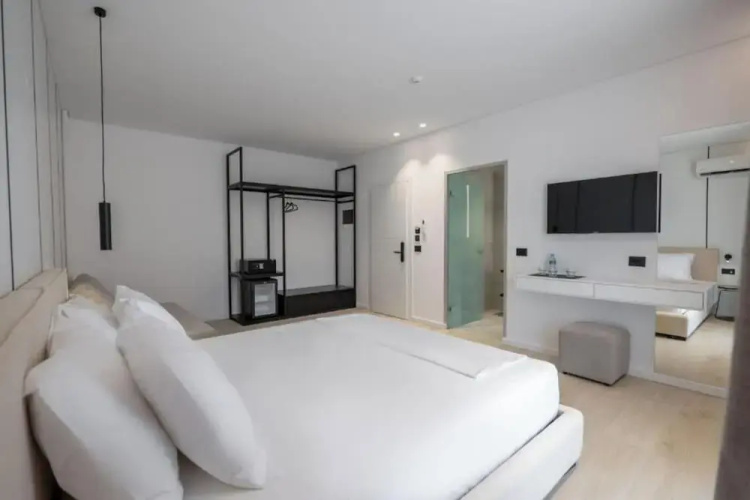 Arrei Hotel
