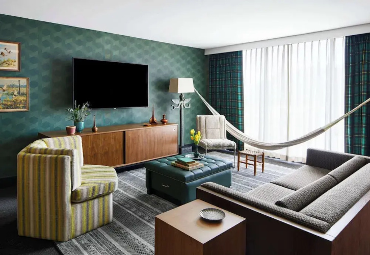 Hilton Eugene