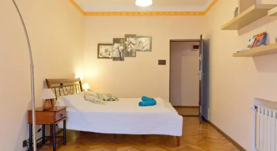Patio Apartment Old Town