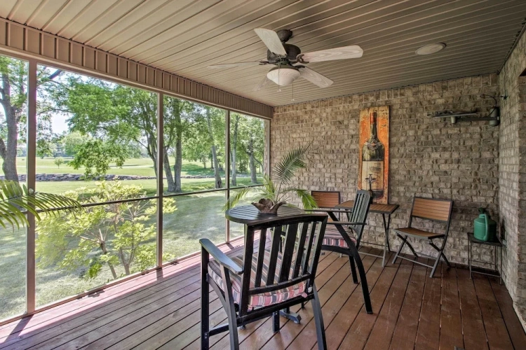 3 Bedrooms Cottage