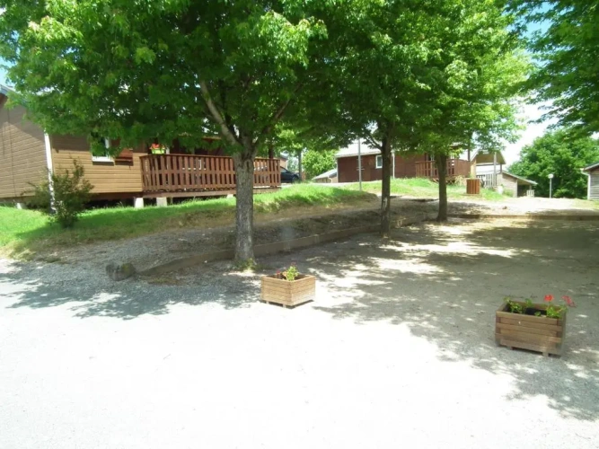 2 Bedrooms Chalet