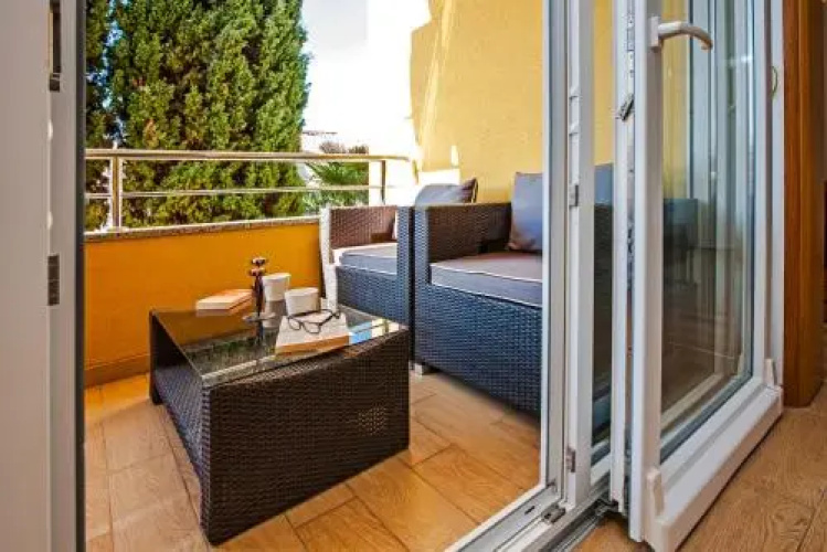 Pimlico Apartment
