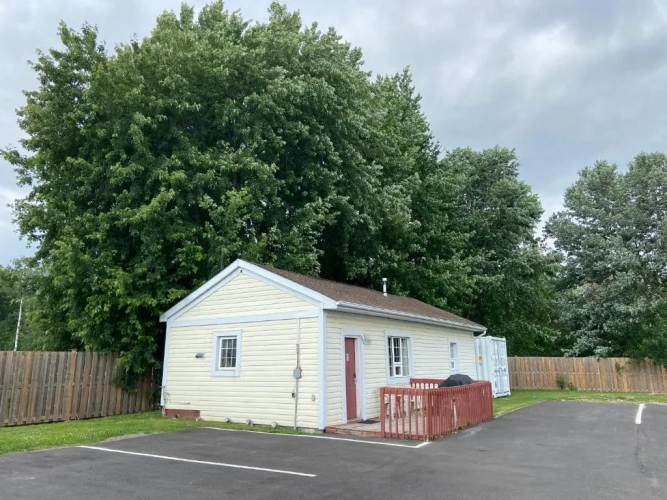 2 Bedrooms Cottage
