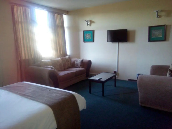 Bulawayo Central Lodge