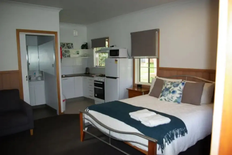 Greenvale Holiday Units