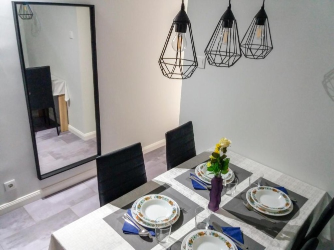 3 Bedrooms Apartment