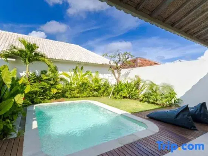 Villa Sylvia by Pertama Stay