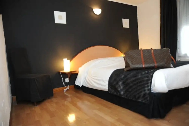 Standard Triple Family room