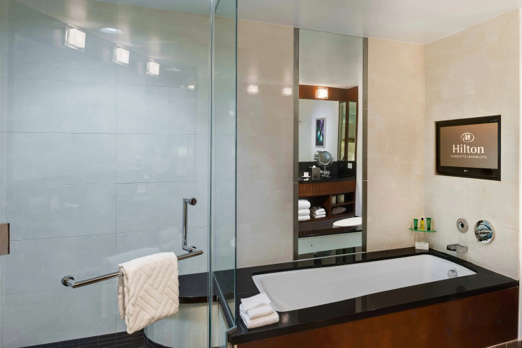 Hilton Charlotte Uptown photo 9