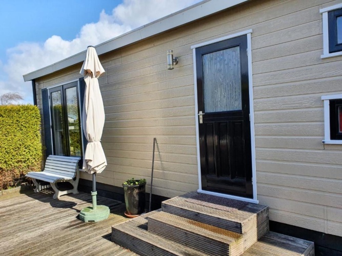 2 Bedrooms Chalet