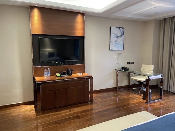 Changshu Skyline Cloud Hotel