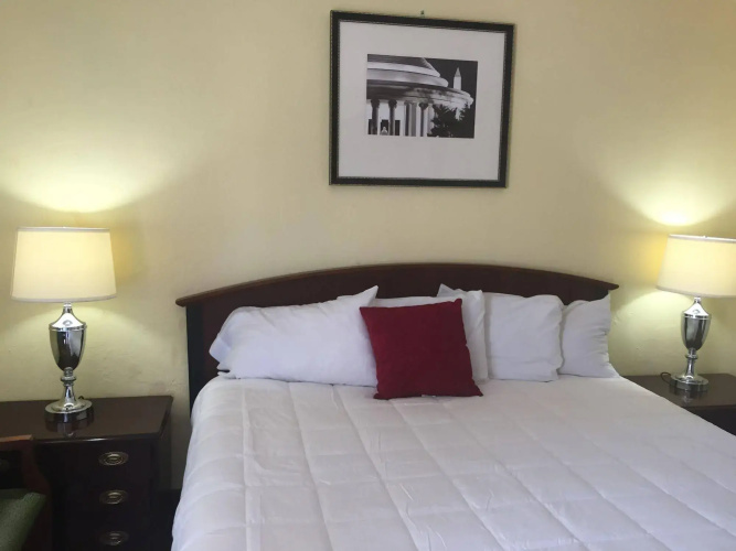 Family Inn