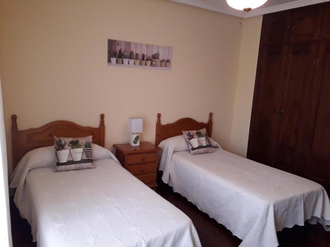 3 Bedrooms Apartment
