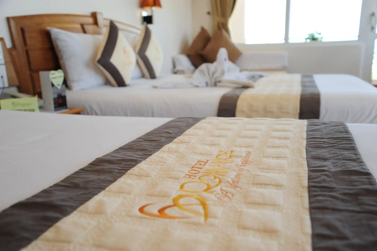Romance Hotel