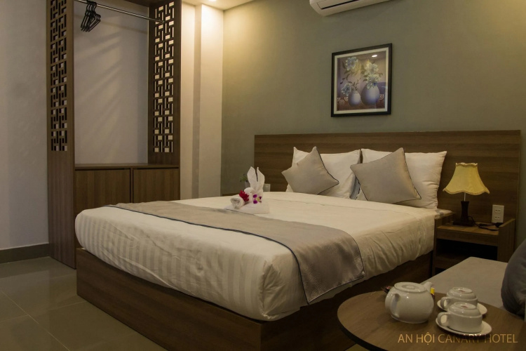 An Hoi Canary Hotel