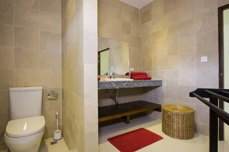 Baan Maenam Villa No 3 3 Beds