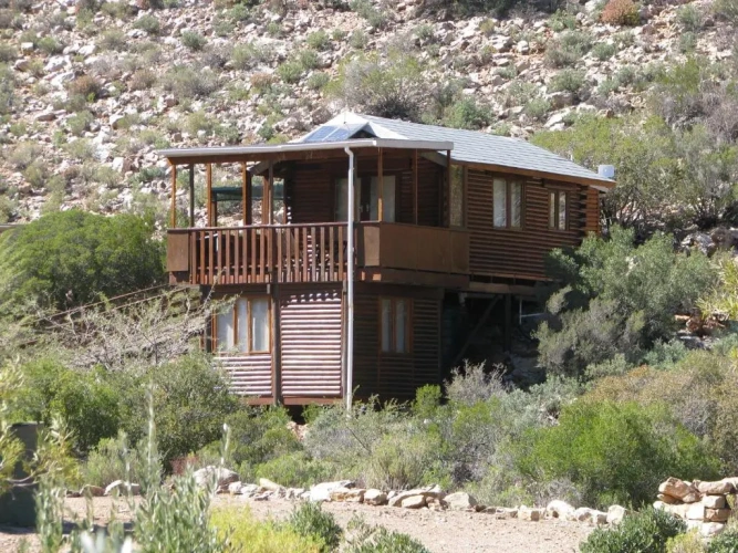 2 Bedrooms Chalet