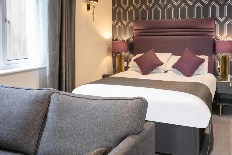 Best Western Compass Inn