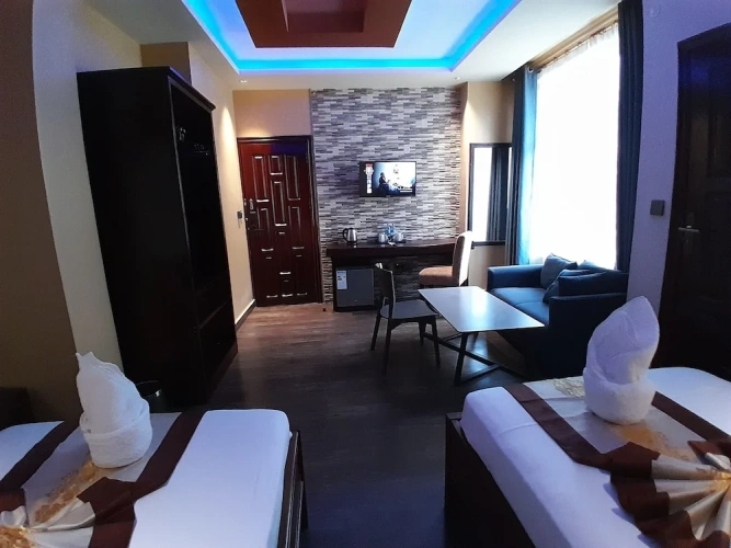 Standard Twin room with balcony