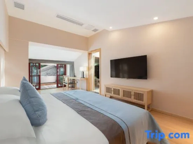 Suite with river view