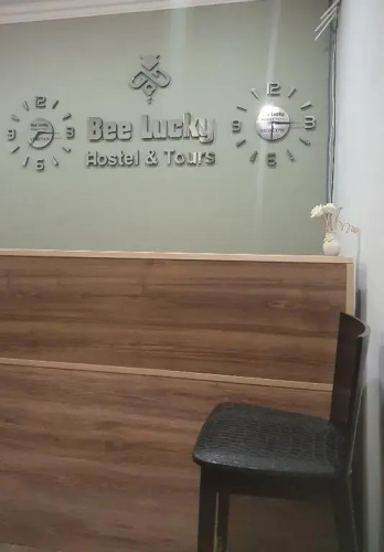 Bee Lucky Hostel and Tours