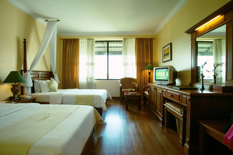 Pacific Hotel & Spa