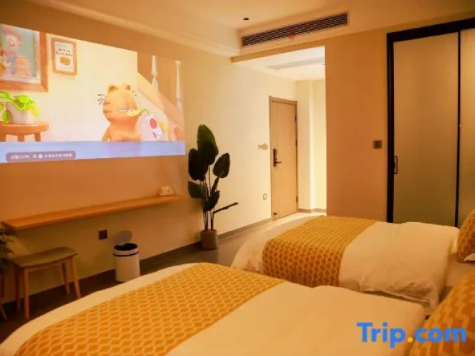 Bed in Dorm