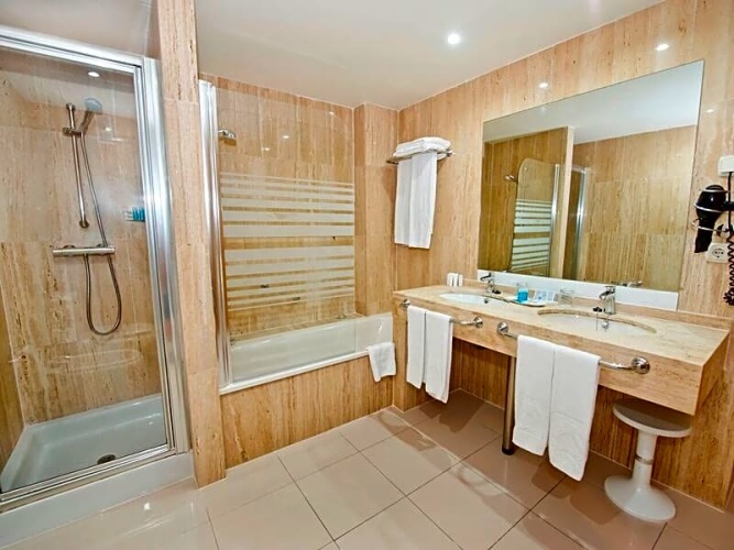Standard Suite