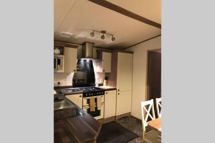 3 Bedrooms Double Cottage