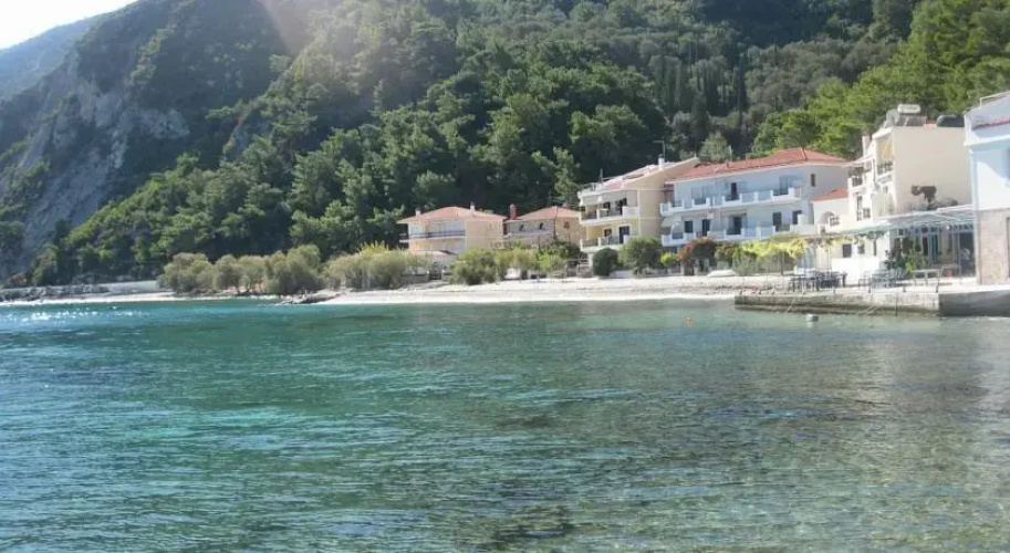 Avlakia Beach Studios & Apartments