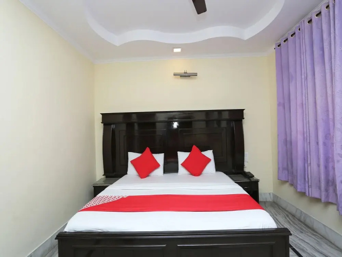 OYO 12400 Hotel Prem