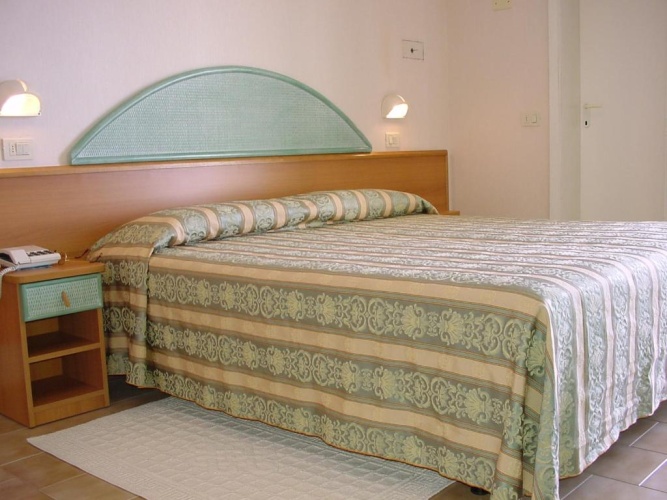 Standard Triple room with balcony