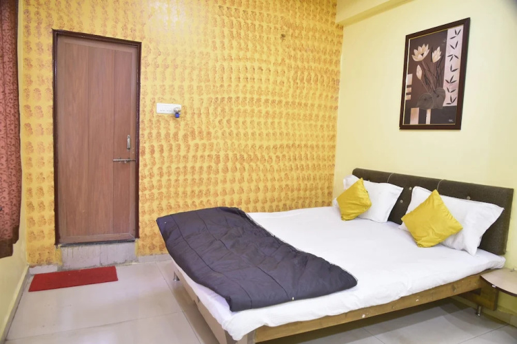 Hotel Drishti Inn