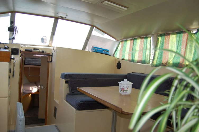 Pleasure Boat Olea With Rise