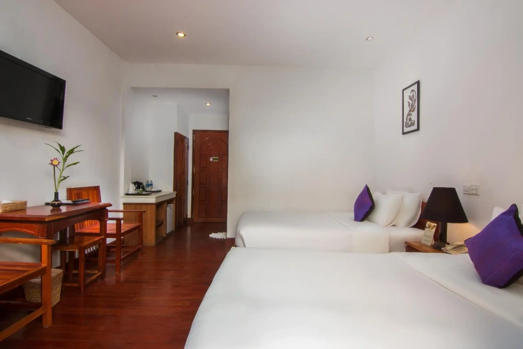 Deluxe Twin room with balcony