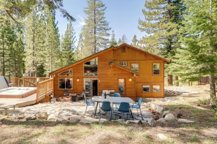 3 Bedrooms Cottage